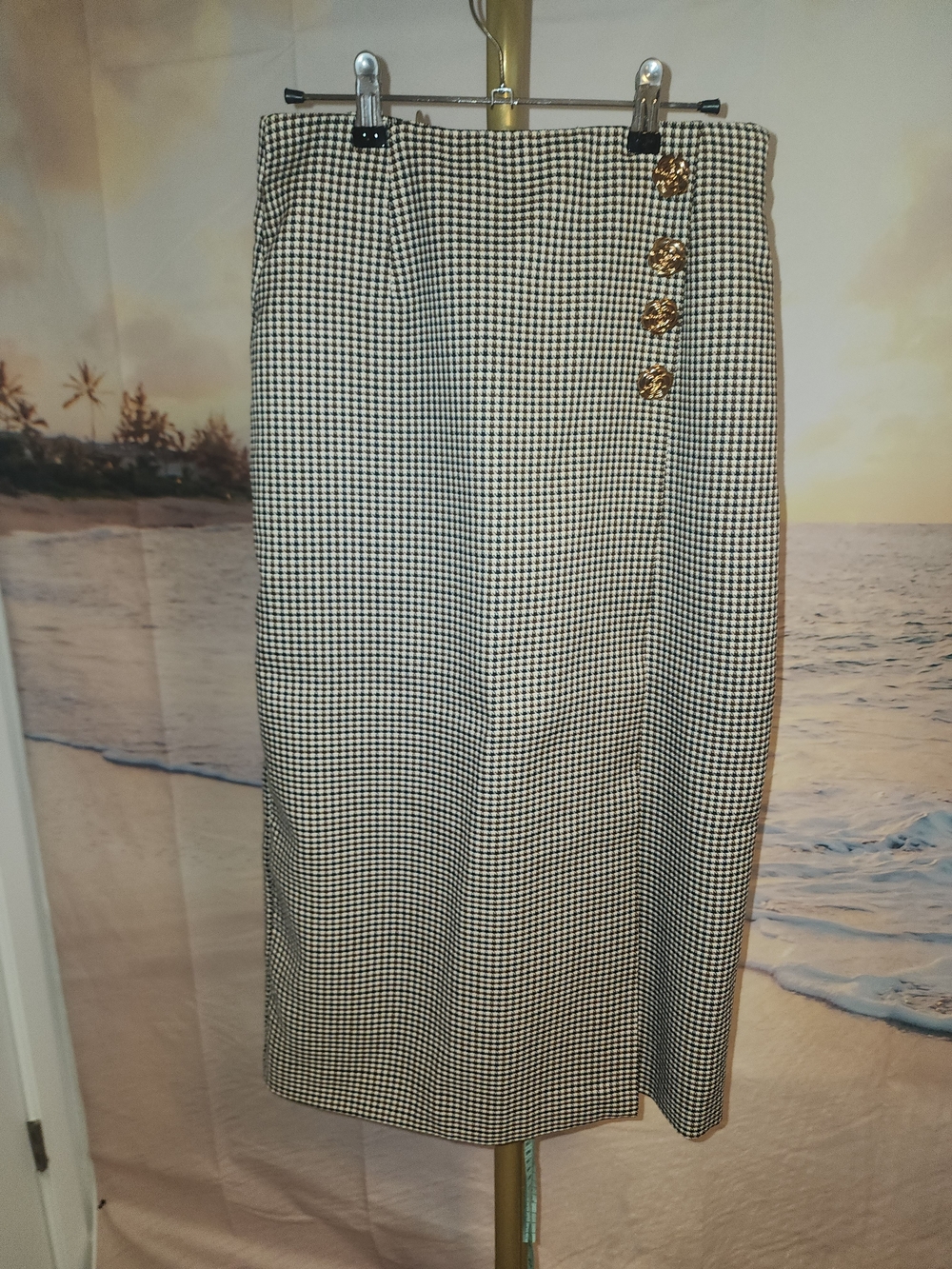 Commense High-Waist Houndstooth Pencil Skirt with Gold Buttons - Black/White
